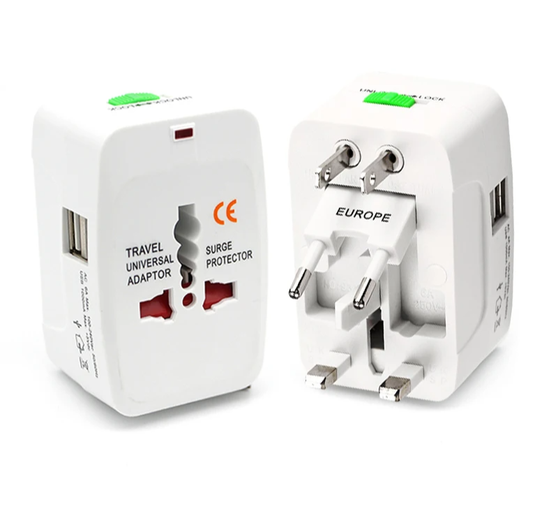 Adaptador de Tomada Universal Internacional com USB